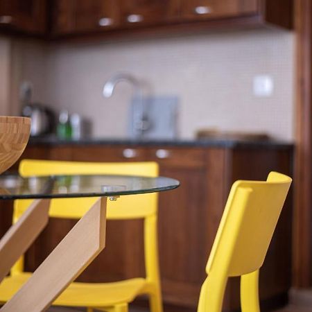 Central Calm Apartment Athena Bagian luar foto
