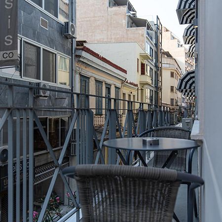 Central Calm Apartment Athena Bagian luar foto