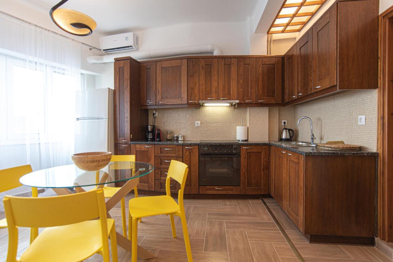 Central Calm Apartment Athena Bagian luar foto