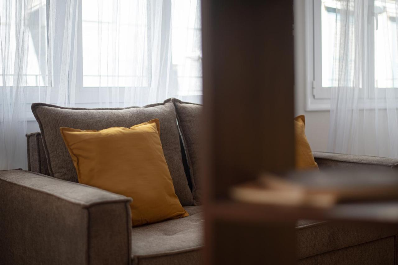 Central Calm Apartment Athena Bagian luar foto