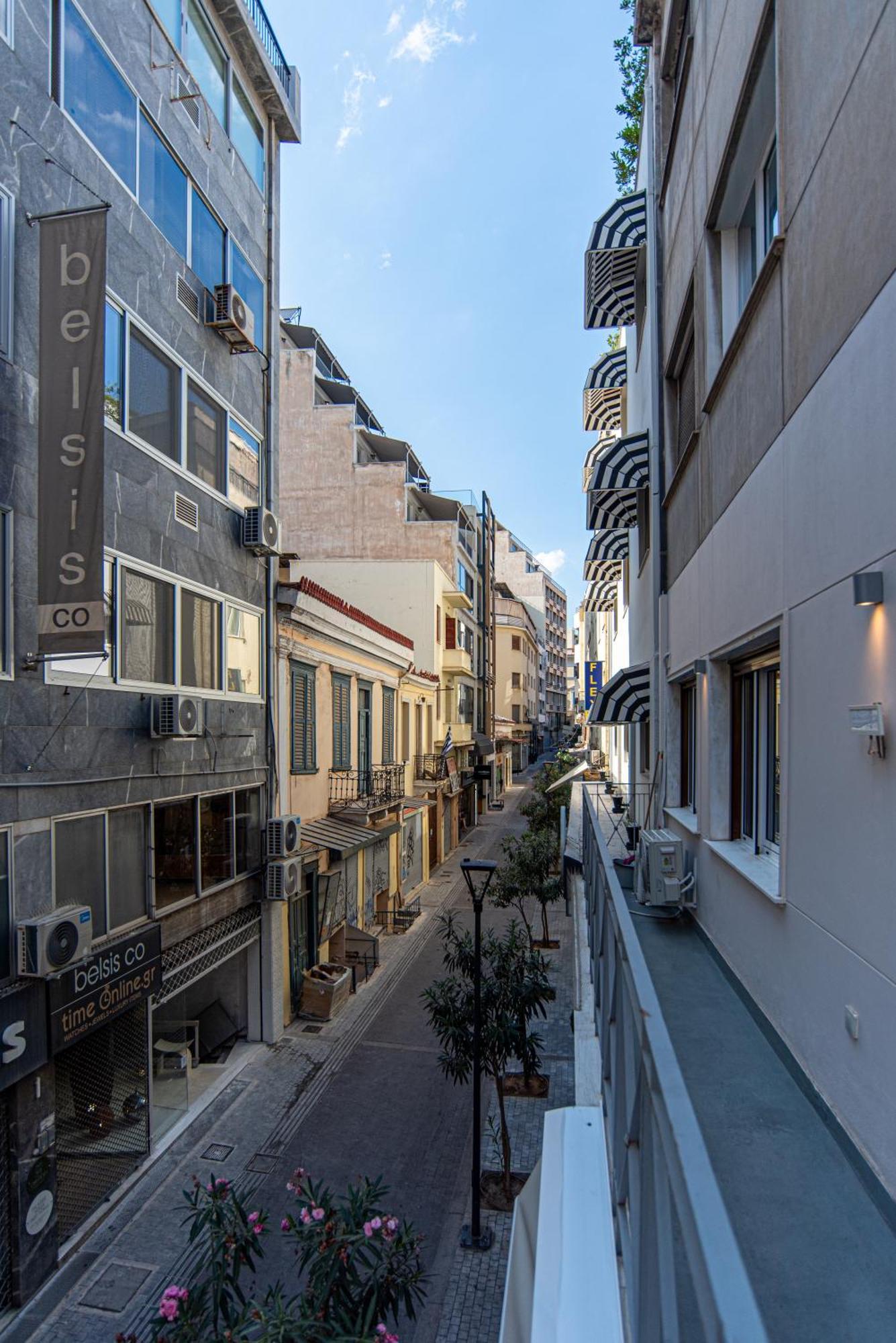 Central Calm Apartment Athena Bagian luar foto